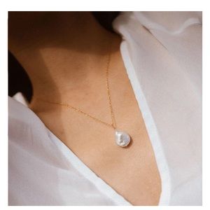 Maris Pearl Co. Ariel Pendant